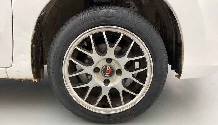2016 Maruti Wagon R 1.0 VXI AMT, Petrol, Automatic, 61,981 km, Right Front Wheel