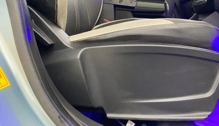 2023 Tata PUNCH ADVENTURE RHYTHM PACK AMT, Petrol, Automatic, 34,390 km, Driver Side Adjustment Panel