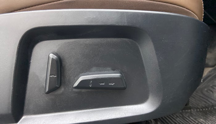 2022 Tata Harrier XZA PLUS 2.0L, Diesel, Automatic, 71,634 km, Electrically Adjustable Driver's Seat