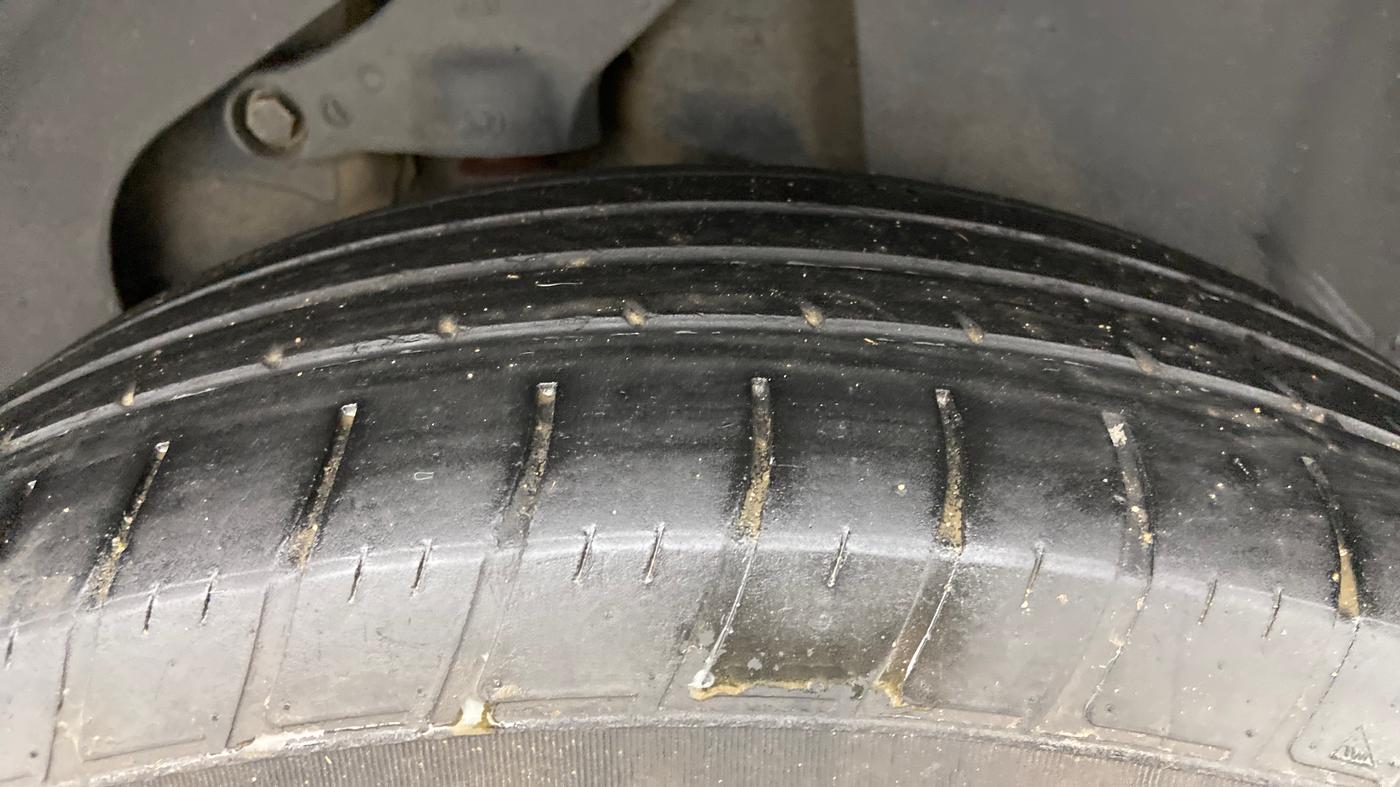 2022 Tata Harrier XZA PLUS 2.0L, Diesel, Automatic, 71,634 km, Left Rear Tyre Tread