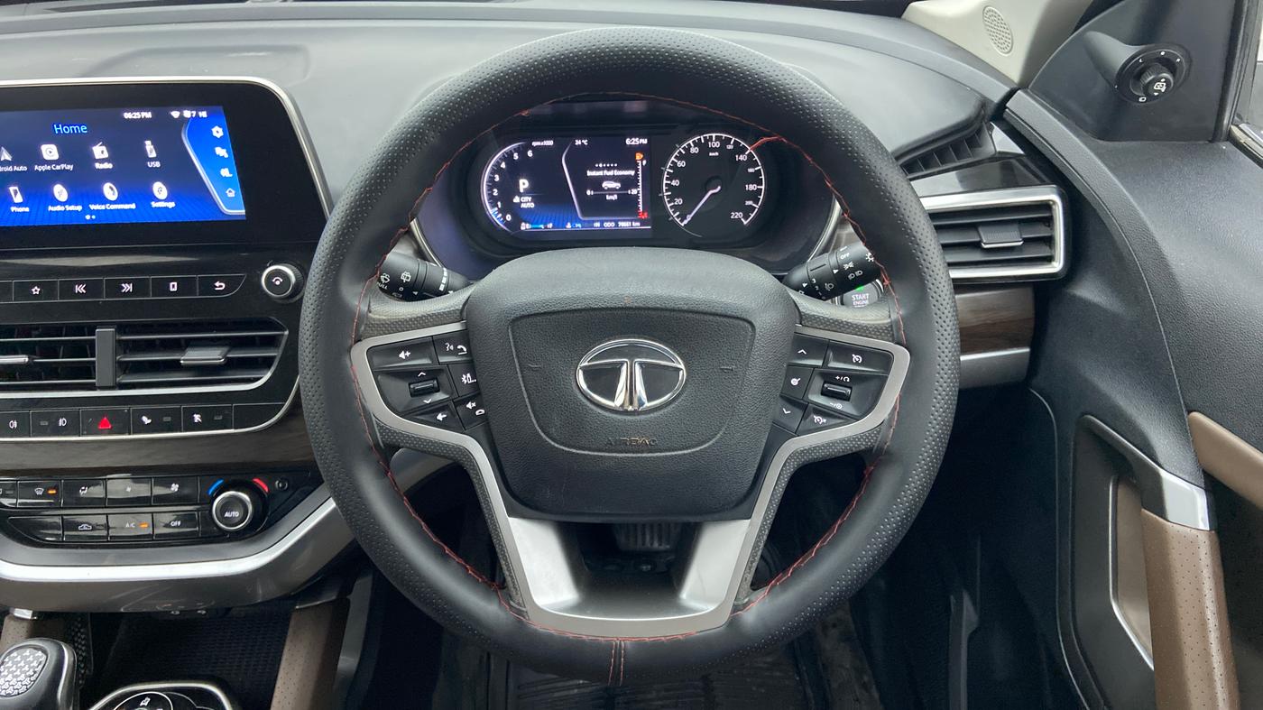 2022 Tata Harrier XZA PLUS 2.0L, Diesel, Automatic, 71,634 km, Steering Wheel Close Up