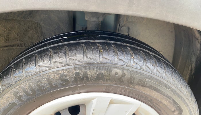 2021 Renault Kwid RXT 0.8, Petrol, Manual, 45,856 km, Right Front Tyre Tread