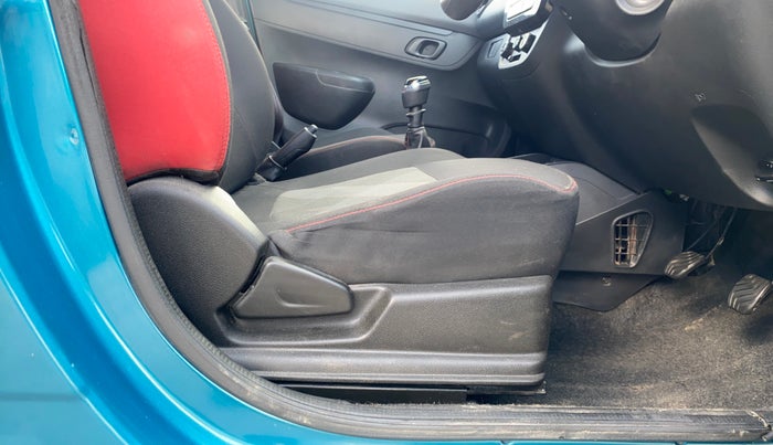 2021 Renault Kwid RXT 0.8, Petrol, Manual, 45,856 km, Driver Side Adjustment Panel