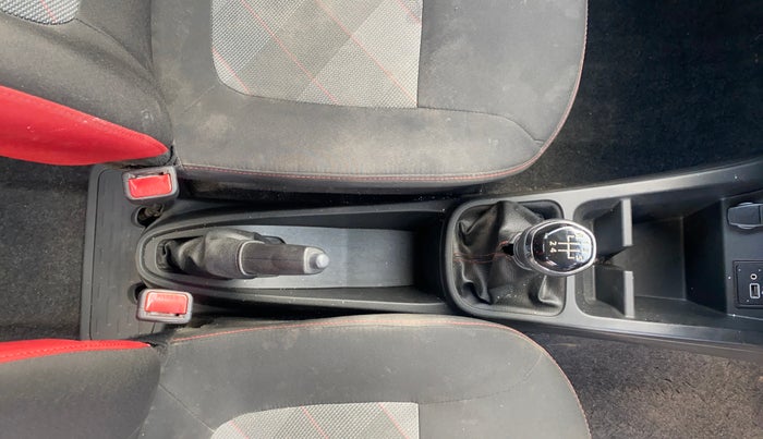 2021 Renault Kwid RXT 0.8, Petrol, Manual, 45,856 km, Gear Lever