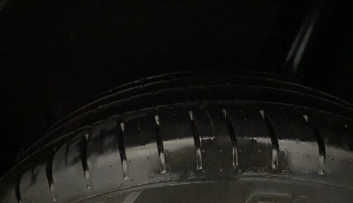 2020 Maruti Baleno ZETA PETROL 1.2, Petrol, Manual, 22,270 km, Left Rear Tyre Tread