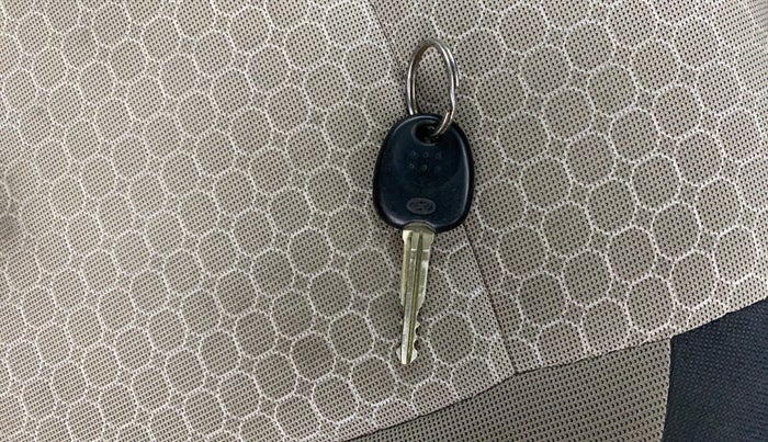 2017 Hyundai Elite i20 MAGNA EXECUTIVE 1.2, CNG, Manual, 47,316 km, Key Close Up