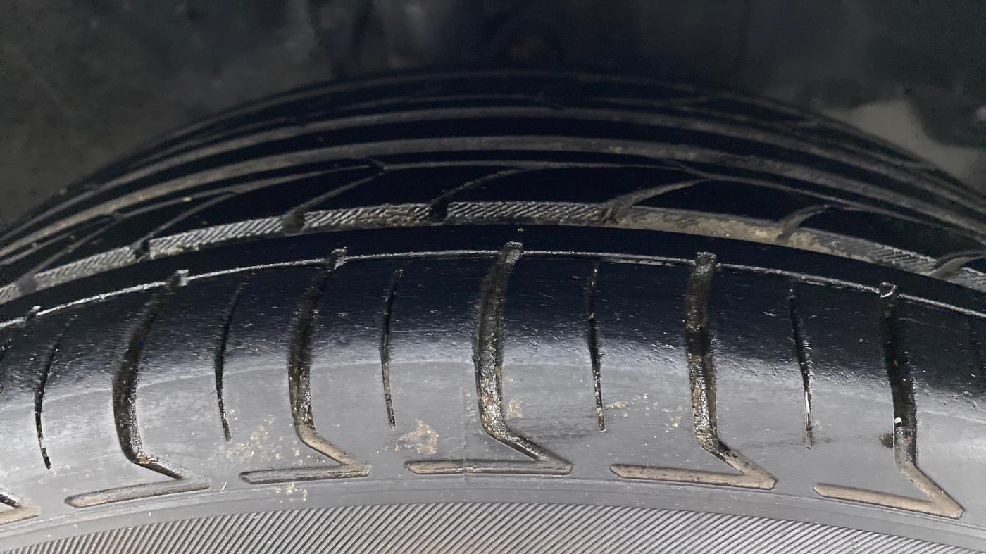 2016 Honda City VX MT PETROL, Petrol, Manual, 95,353 km, Right Front Tyre Tread
