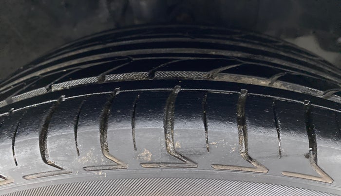 2016 Honda City VX MT PETROL, Petrol, Manual, 95,353 km, Right Front Tyre Tread