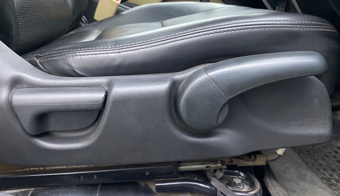 2016 Honda City VX MT PETROL, Petrol, Manual, 95,353 km, Driver Side Adjustment Panel