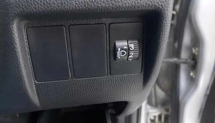 2016 Honda City VX MT PETROL, Petrol, Manual, 95,353 km, Dashboard - Headlight height adjustment not working