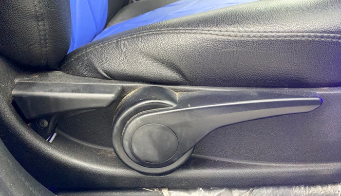 2017 Tata Tiago XZ PETROL, Petrol, Manual, 38,576 km, Driver Side Adjustment Panel