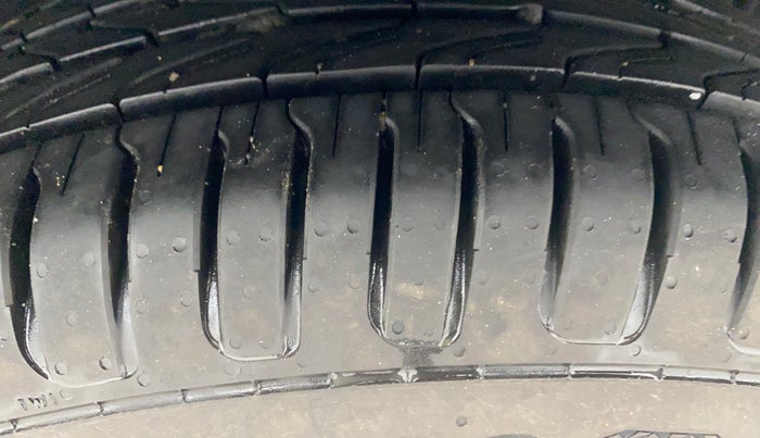 2017 Tata Tiago XZ PETROL, Petrol, Manual, 38,576 km, Left Rear Tyre Tread