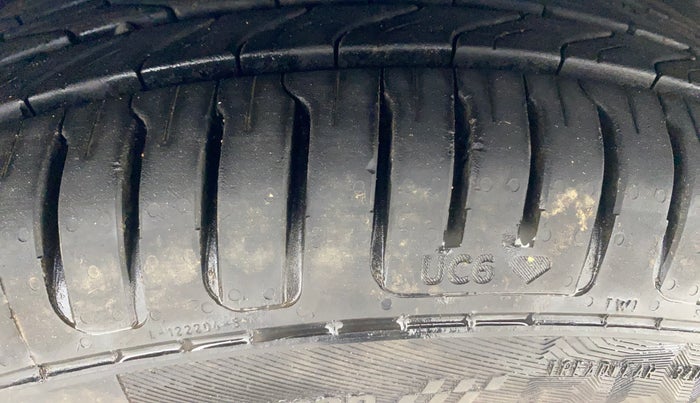 2017 Tata Tiago XZ PETROL, Petrol, Manual, 38,576 km, Right Front Tyre Tread