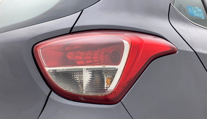 2017 Hyundai Grand i10 MAGNA 1.2 KAPPA VTVT, Petrol, Manual, 68,888 km, Right tail light - Faded