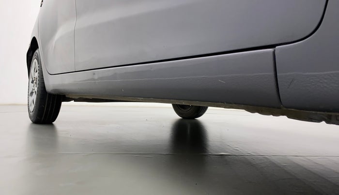 2017 Hyundai Grand i10 MAGNA 1.2 KAPPA VTVT, Petrol, Manual, 68,888 km, Right running board - Minor scratches
