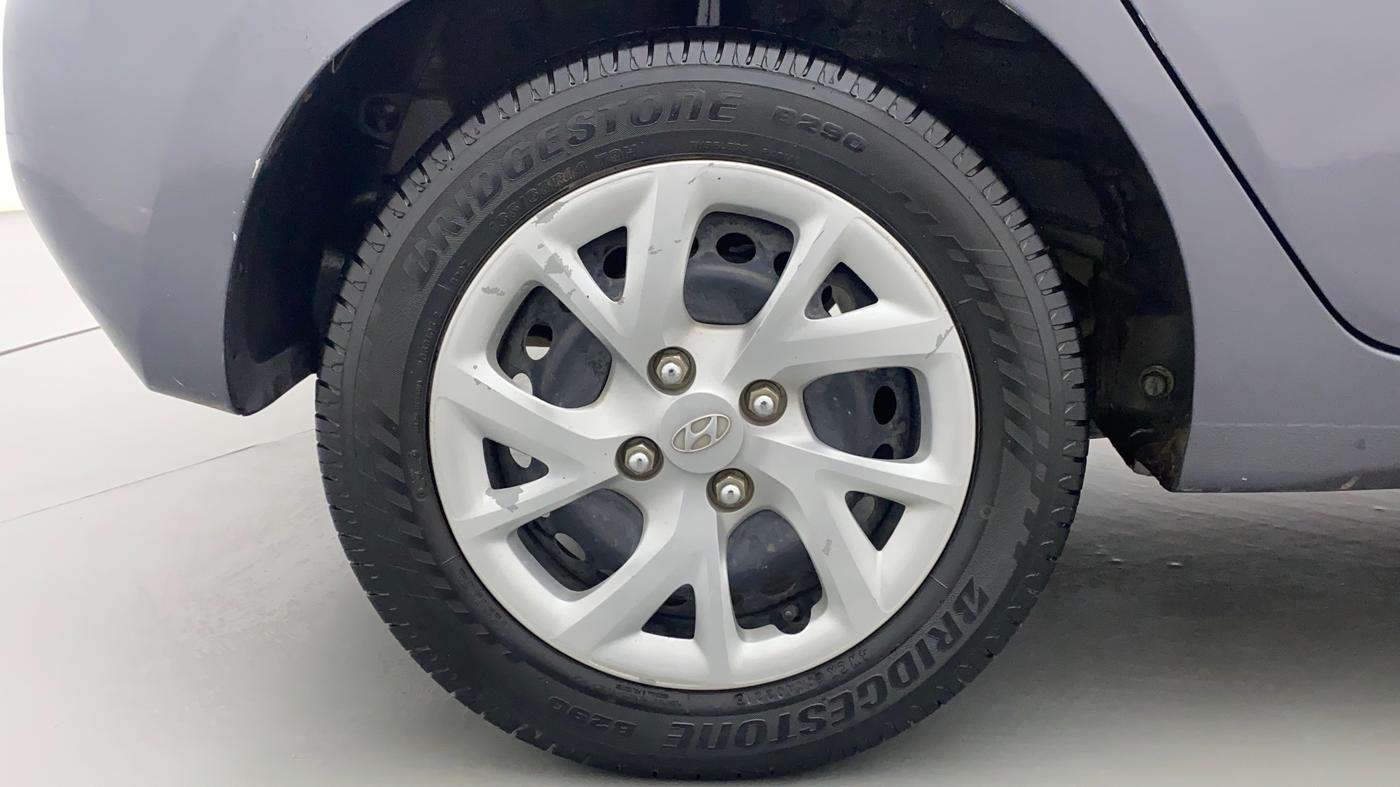 2017 Hyundai Grand i10 MAGNA 1.2 KAPPA VTVT, Petrol, Manual, 68,888 km, Right Rear Wheel