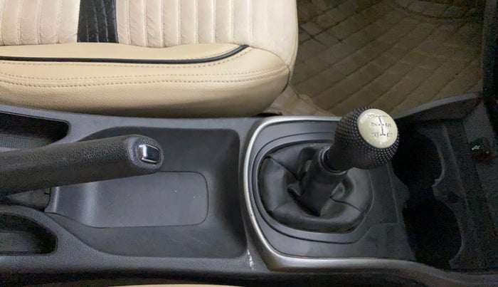 2018 Honda City 1.5L I-VTEC V MT, Petrol, Manual, 46,448 km, Gear Lever