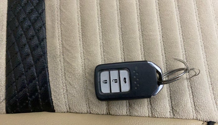 2018 Honda City 1.5L I-VTEC V MT, Petrol, Manual, 46,448 km, Key Close Up