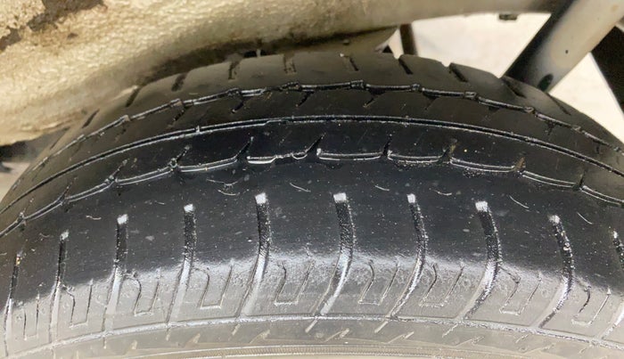 2017 Maruti Wagon R 1.0 VXI, Petrol, Manual, 59,415 km, Left Rear Tyre Tread