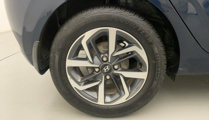 2019 Hyundai GRAND I10 NIOS SPORTZ 1.2 KAPPA VTVT DUAL TONE, Petrol, Manual, 30,977 km, Right Rear Wheel