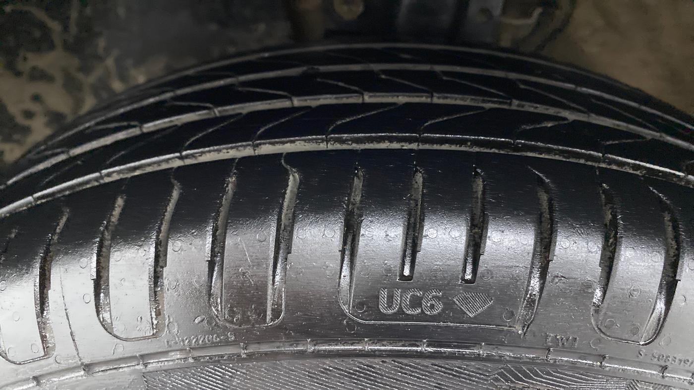 2020 Volkswagen Polo Trendline 1.0 L Petrol, Petrol, Manual, 94,963 km, Left Front Tyre Tread