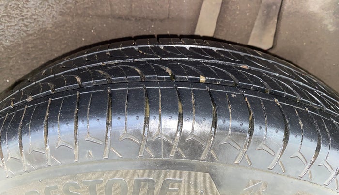 2018 Maruti Dzire VXI AMT, Petrol, Automatic, 53,309 km, Left Rear Tyre Tread