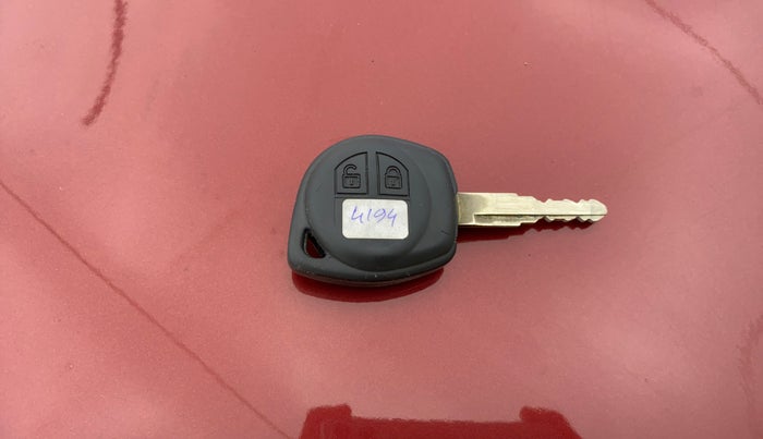 2018 Maruti Dzire VXI AMT, Petrol, Automatic, 53,309 km, Key Close Up