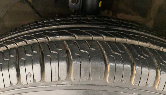 2018 Maruti Swift VDI, Diesel, Manual, 69,055 km, Left Front Tyre Tread