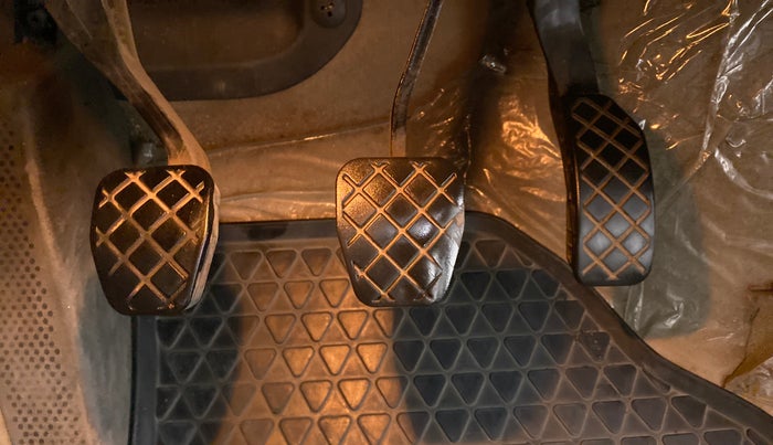 2017 Volkswagen Polo HIGHLINE1.2L PETROL, Petrol, Manual, 46,110 km, Pedals