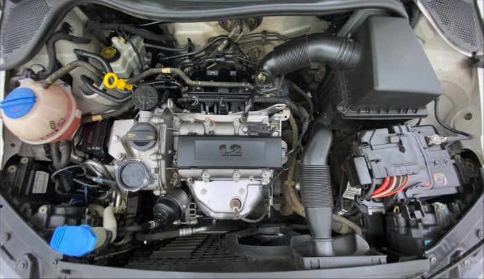 2017 Volkswagen Polo HIGHLINE1.2L PETROL, Petrol, Manual, 46,110 km, Open Bonet