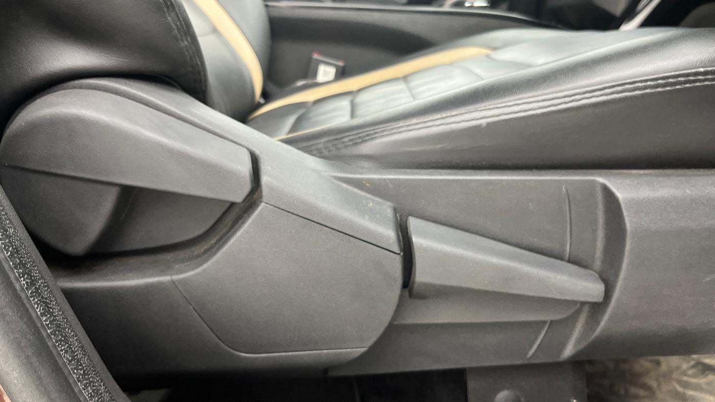 2022 Renault Kiger RXZ TURBO CVT, Petrol, Automatic, 57,757 km, Driver Side Adjustment Panel