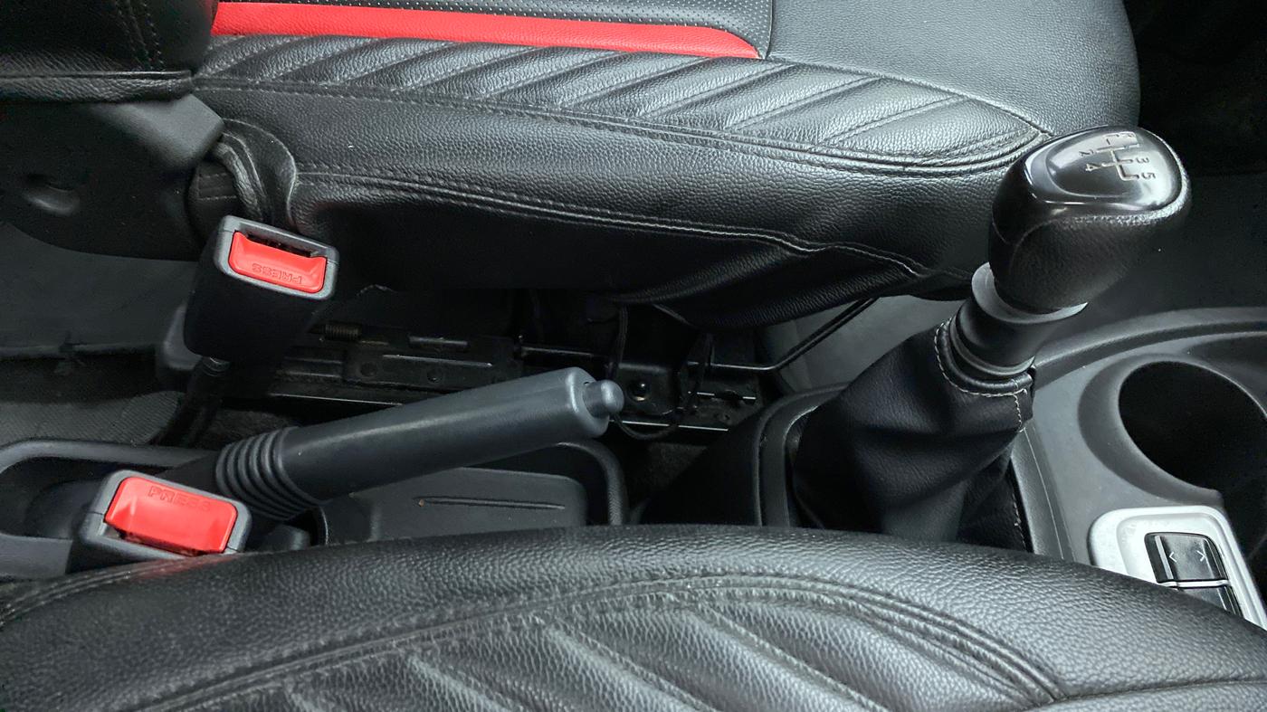 2019 Datsun Redi Go S 1.0, Petrol, Manual, 19,454 km, Gear Lever