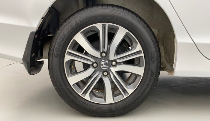 2022 Honda City 1.5L I-VTEC V MT 5TH GEN, Petrol, Manual, 11,140 km, Right Rear Wheel