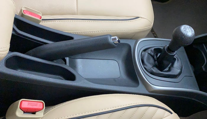 2022 Honda City 1.5L I-VTEC V MT 5TH GEN, Petrol, Manual, 11,140 km, Gear Lever