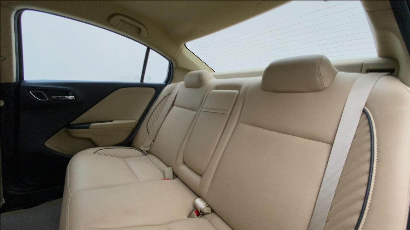 2022 Honda City 1.5L I-VTEC V MT 5TH GEN, Petrol, Manual, 11,140 km, Right Side Rear Door Cabin