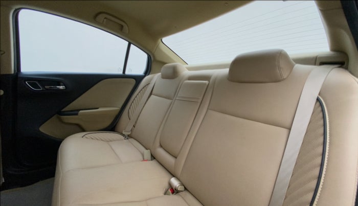 2022 Honda City 1.5L I-VTEC V MT 5TH GEN, Petrol, Manual, 11,140 km, Right Side Rear Door Cabin