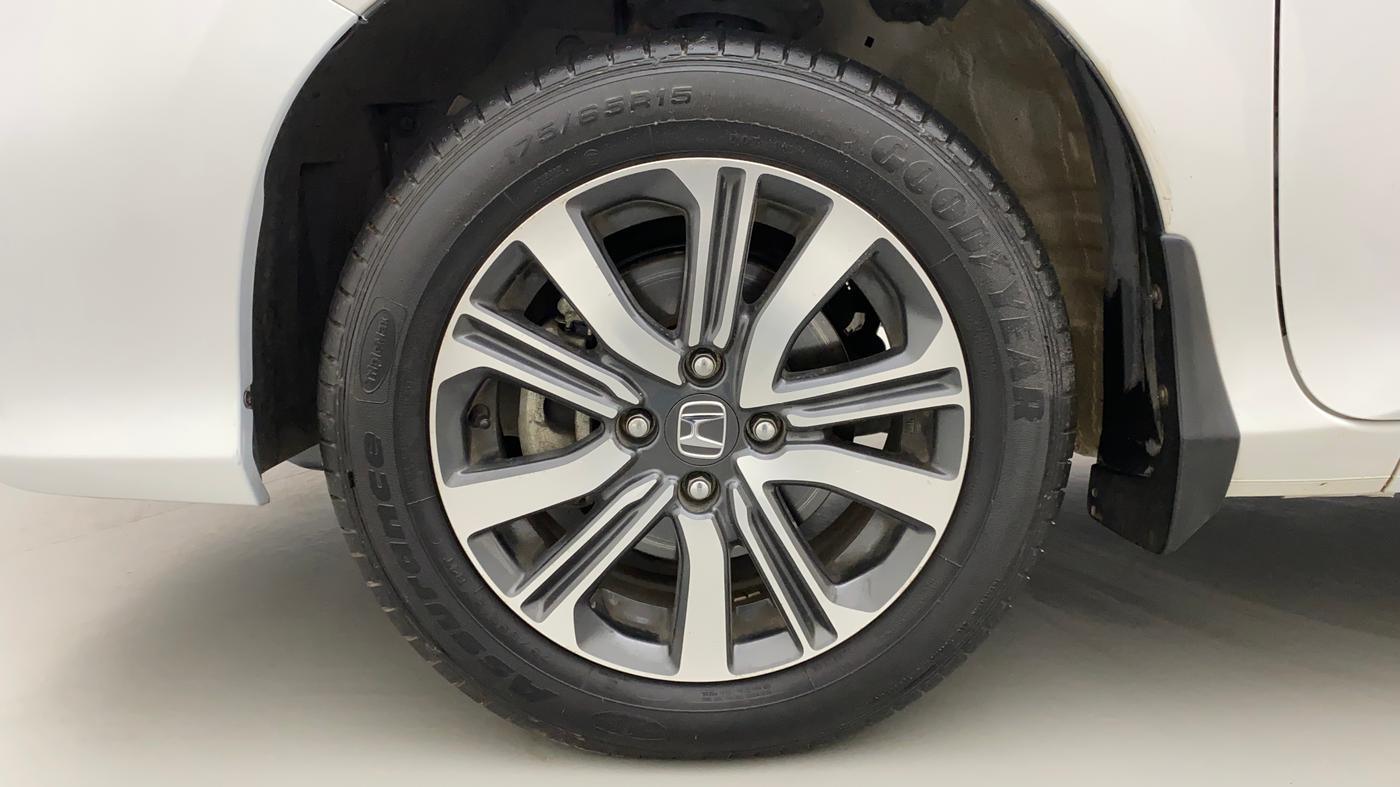 2022 Honda City 1.5L I-VTEC V MT 5TH GEN, Petrol, Manual, 11,140 km, Left Front Wheel