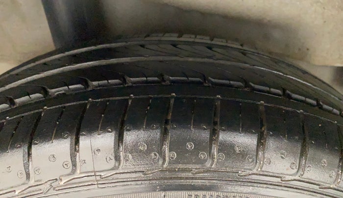 2022 Honda City 1.5L I-VTEC V MT 5TH GEN, Petrol, Manual, 11,140 km, Right Rear Tyre Tread