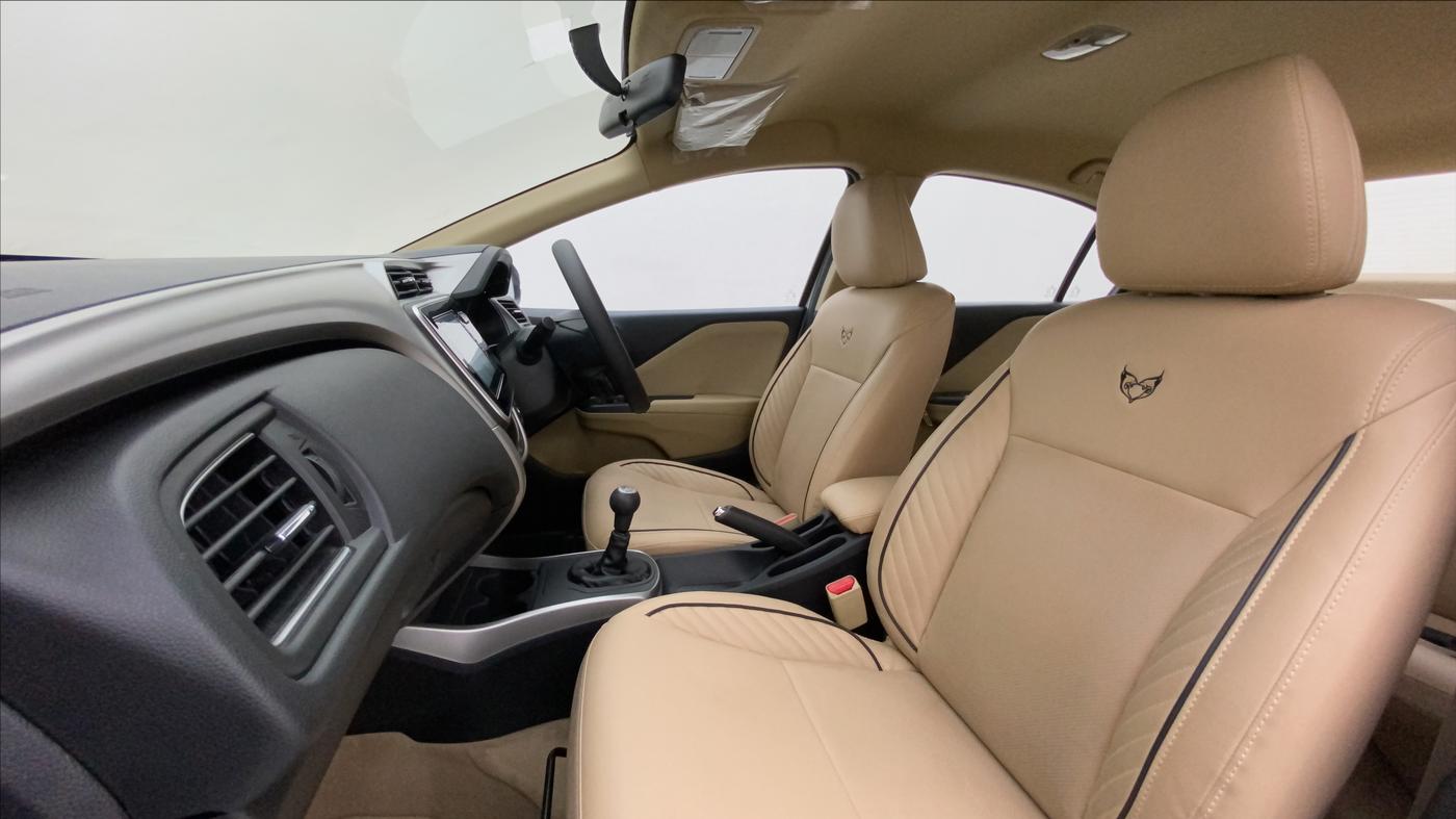 2022 Honda City 1.5L I-VTEC V MT 5TH GEN, Petrol, Manual, 11,140 km, Right Side Front Door Cabin