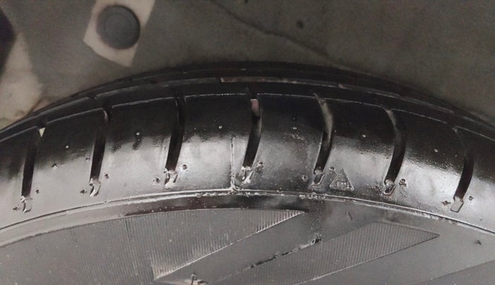 2013 Hyundai i10 MAGNA 1.1, Petrol, Manual, 62,707 km, Right Rear Tyre Tread