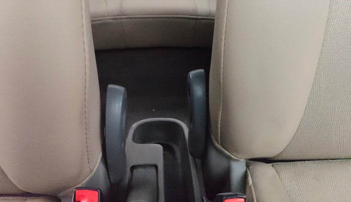 2013 Hyundai i10 MAGNA 1.1, Petrol, Manual, 62,707 km, Driver Side Adjustment Panel