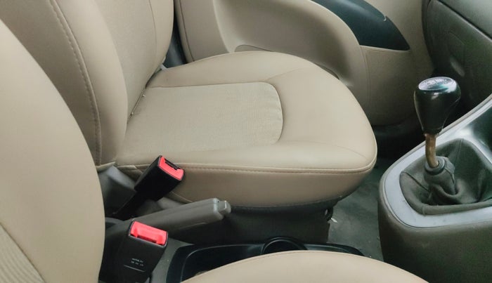 2013 Hyundai i10 MAGNA 1.1, Petrol, Manual, 62,707 km, Gear Lever