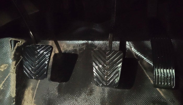 2018 Hyundai Elite i20 ASTA 1.2, Petrol, Manual, 1,23,416 km, Pedals