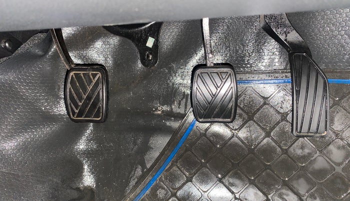 2014 Maruti Ritz VXI, Petrol, Manual, 66,896 km, Pedals