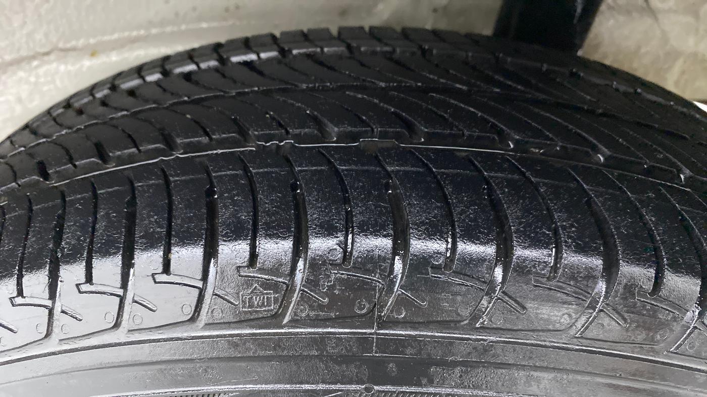 2019 Maruti New Wagon-R VXI 1.2L, Petrol, Manual, 36,113 km, Left Rear Tyre Tread