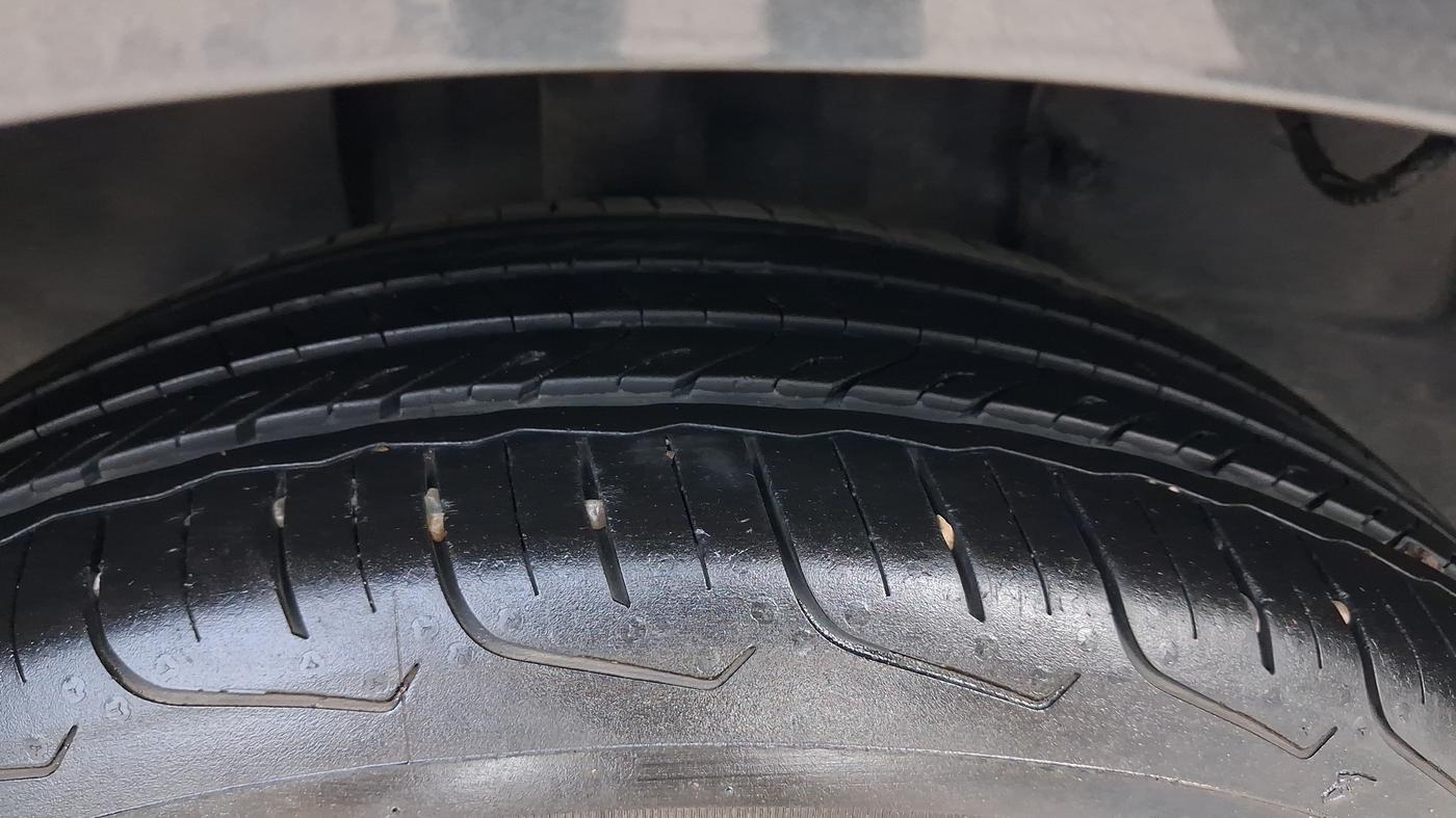 2021 Tata ALTROZ XZ PETROL, CNG, Manual, 63,893 km, Right Rear Tyre Tread