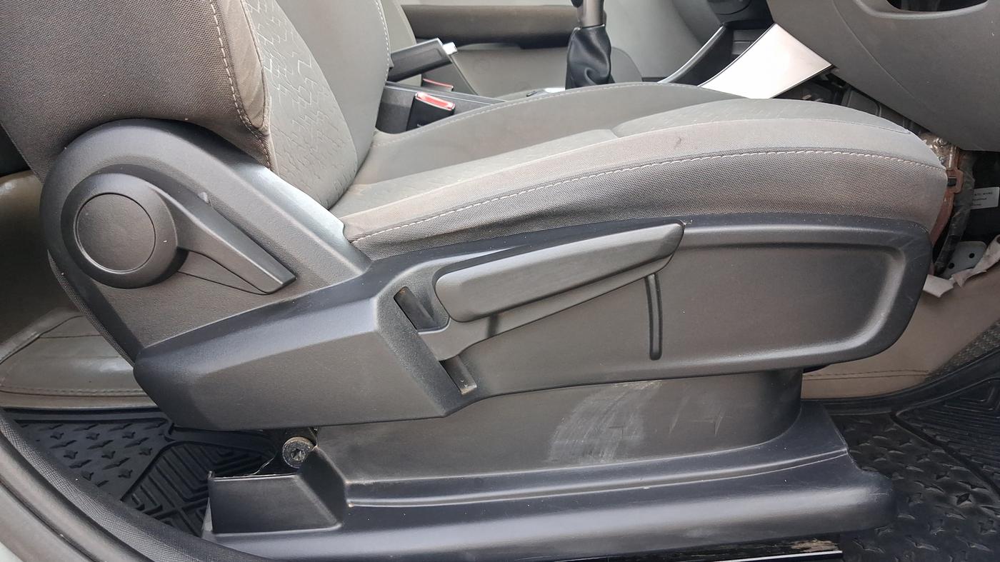 2021 Tata ALTROZ XZ PETROL, CNG, Manual, 63,893 km, Driver Side Adjustment Panel
