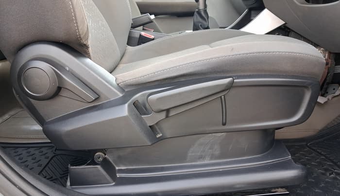 2021 Tata ALTROZ XZ PETROL, CNG, Manual, 63,893 km, Driver Side Adjustment Panel