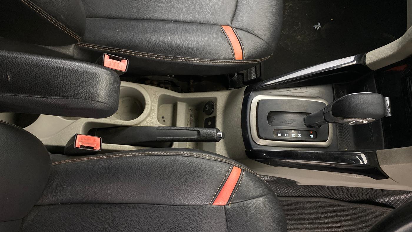 2015 Ford Ecosport TITANIUM 1.5L PETROL AT, Petrol, Automatic, 1,01,155 km, Gear Lever