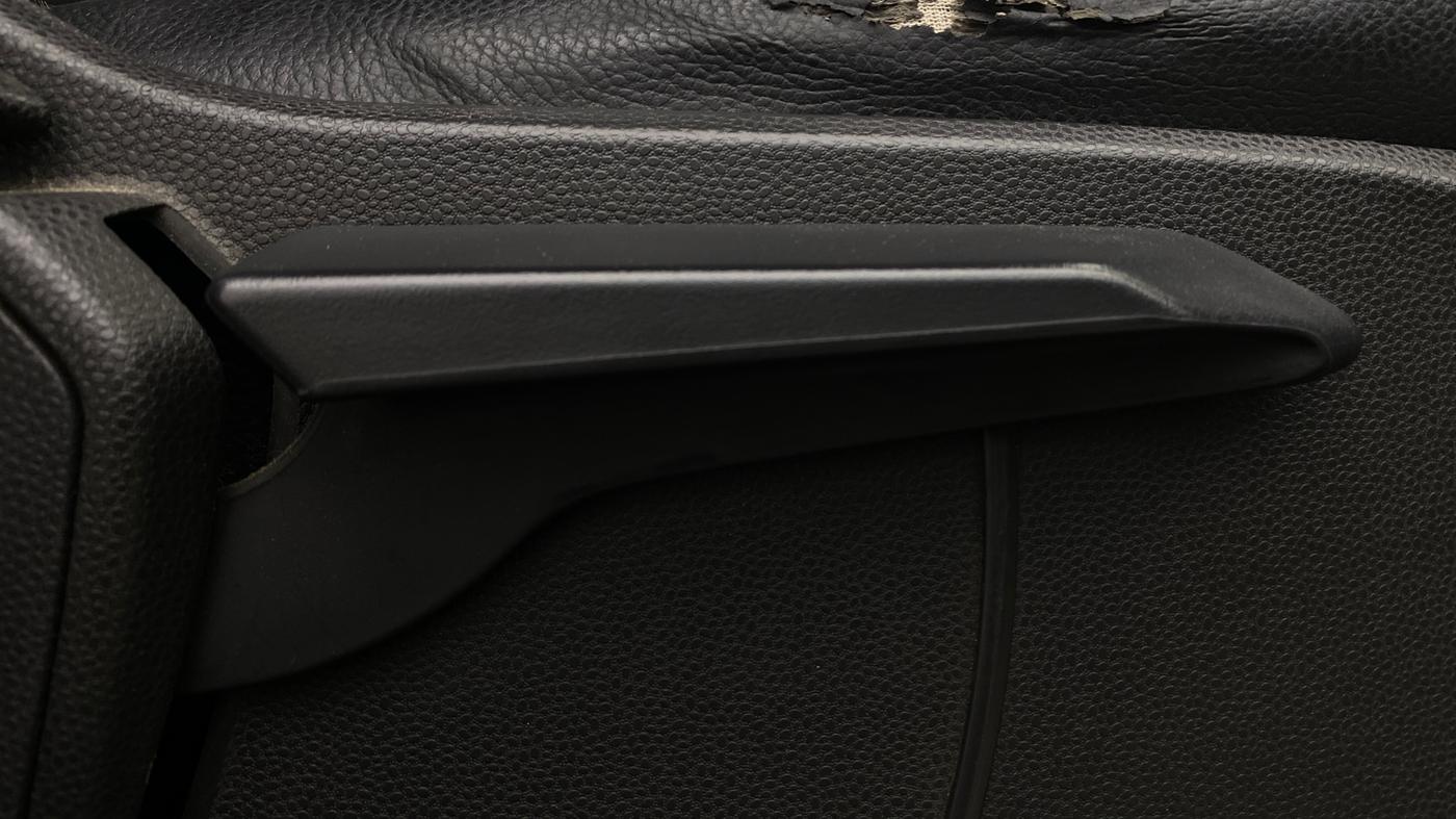2015 Ford Ecosport TITANIUM 1.5L PETROL AT, Petrol, Automatic, 1,01,155 km, Driver Side Adjustment Panel